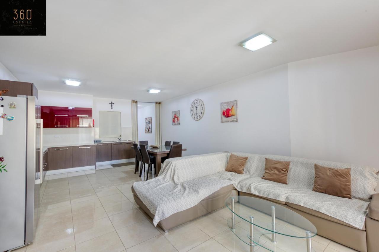 Charming Home Meters From The Seafront With Terrace By 360 Estates San Pawl il-Baħar Eksteriør billede